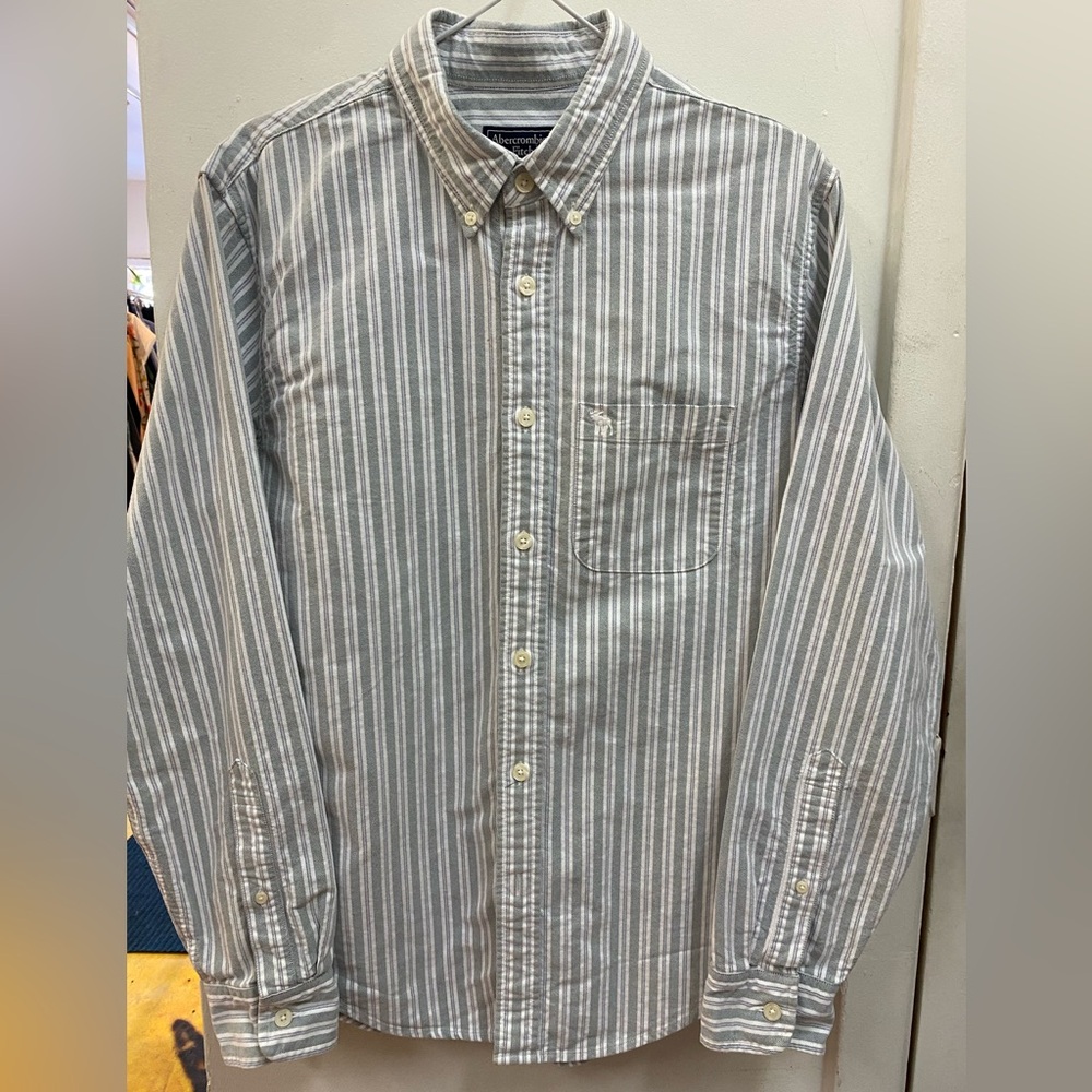 Abercrombie & Fitch Gray Striped Button-Down Shirt